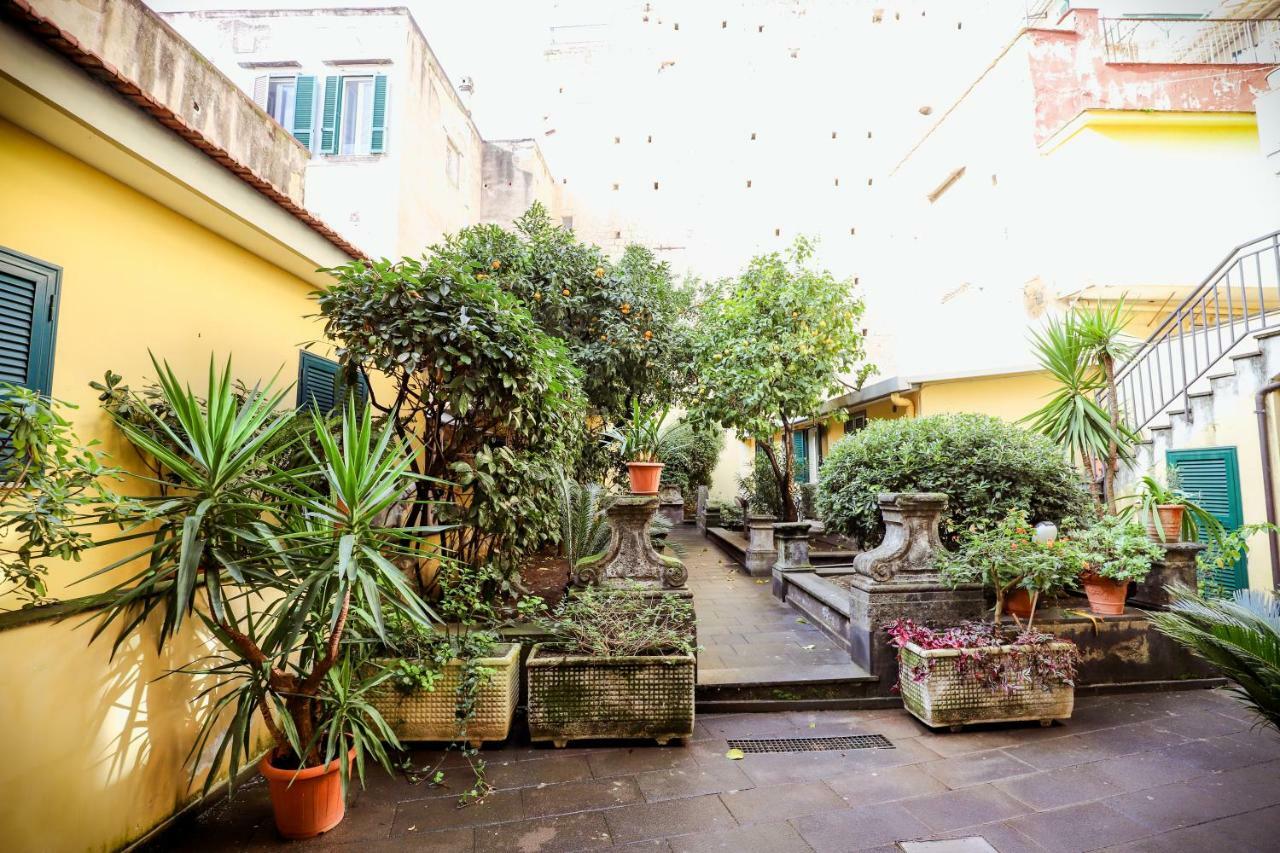 La Casa Di Zucca Sopra Piazza Plebiscito! Villa Napoli Eksteriør billede